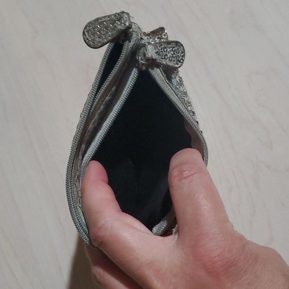 Silver quality sequins wallet 2 zipper compartments 3 slit pockets ID slot - Picture 6 of 10